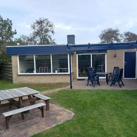 Furnished Vacation Home, 5 Persons Holiday home Sint Maartensvlotbrug