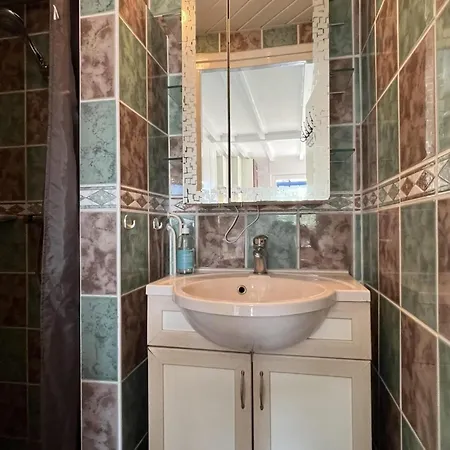 Furnished Vacation Home, 5 Persons *