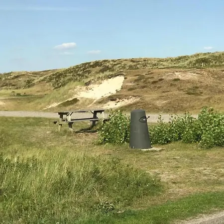 Stone With Fenced Garden Dom wakacyjny Sint Maartensvlotbrug