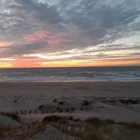 Stone With Fenced Garden * Sint Maartensvlotbrug